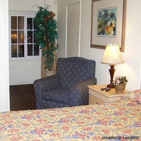 Stockton Travelers Motel Номер фото